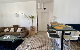 Grand Appartement En Centre Ville Avec Terrasse